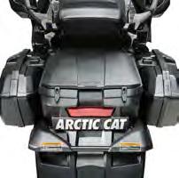 fakta TOURING SUVEREN VINDBESKYTTELSE Den store vindskjermen på nye Arctic Cat Pantera 6000 gir akkurat den beskyttelsen du