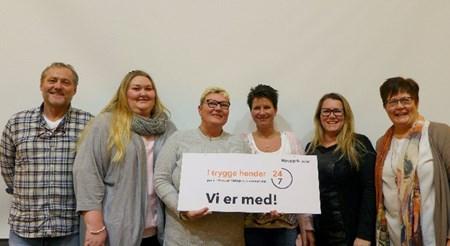 Å bli tildelt prisen Østfolds beste team indikerer ære og berømmelse. I tillegg fikk de en vinnerpremie på kr 5000 til intern markering.