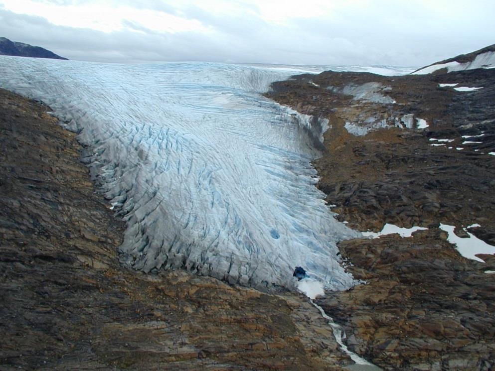 Figur 101 Bretunga på Rundvassbreen fotografert den 4. september 2002. Foto: Bjarne Kjøllmoen. Massebalanse feltdata Alle høydenivåer ned til 970 moh.