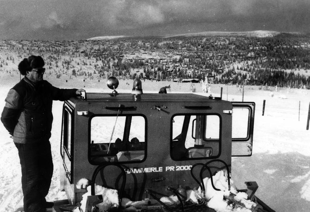 Kjell Søgaard og preppemaskin Brødrene Juul (1924-2001) og Kjell Søgaard (1926-2012) var gründerne som startet eventyret i Fageråsen.