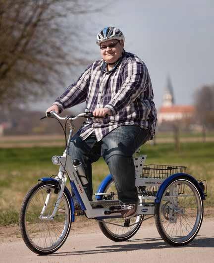 Trici Trici er vår mest solide 3-hjulssykkel med godkjent brukervekt opptil 175 kg. Sykklen oppleves svært stabil sideveis og enkel å betjene.