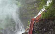 RYFYLKE Along verdant fjords and stark mountains Reisen langs turistvegen i Ryfylke er en reise i kontraster. Her møter du nakent høyfjell, grønne, frodige lier, stupbratte fjellsider og dype fjorder.