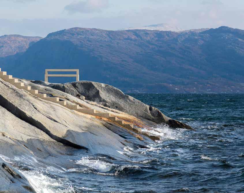 HELGELANDSKYSTEN from mountain peaks and cascading glaciers to archipelago and lush coasts Helgelandskysten er den lengste strekningen av de 8 nasjonale turistvegene.