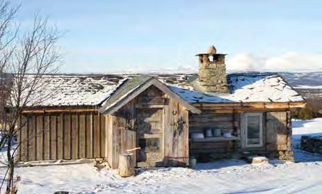 Nye gigantiske hytter dukker opp overalt, mens mange gamle hytter står ubrukte og forfalne landet rundt.