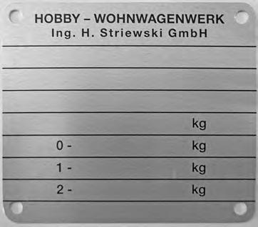 2 Understellsnummer Kjøretøyet har et 7-sifret understellsnummeret som er plassert foran til høyre på tilhengerfestet. Fabrikkskilt Godkjenningsnummer Understellsnummer Tillatt totalvekt maks.