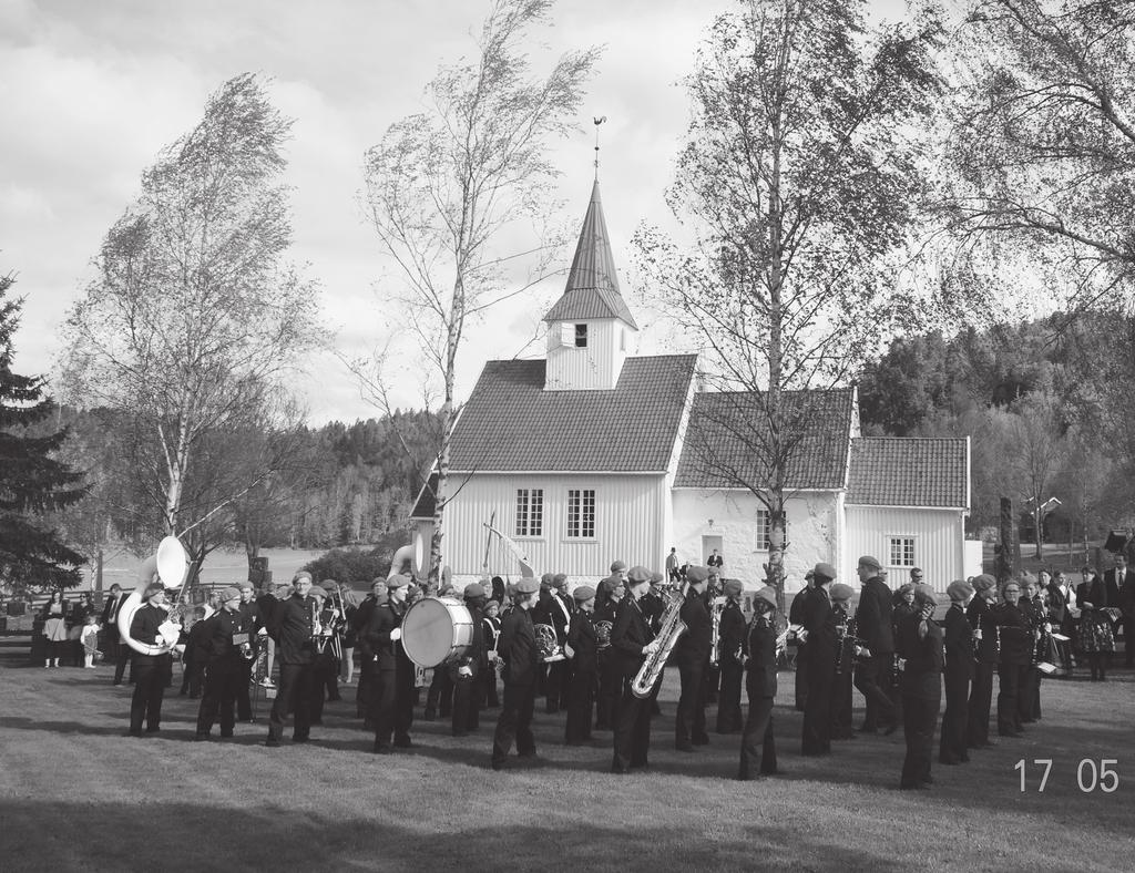 Vi ønsker Fristad Ungdomsorkester Velkommen for 5. gang! Også i år har 17. maikomitéene i Andebu, Høyjord og Kodal sørget for at det blir flott musikk i våre tre 17. maitog.