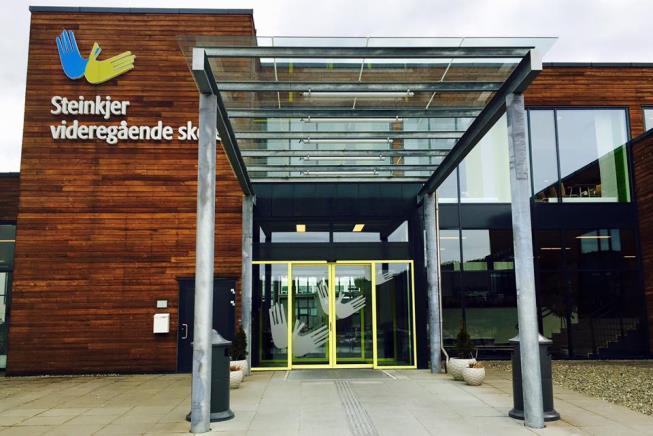 Steinkjer videregående skole Skolen har cirka 1100 elever og 230 ansatte Voksenopplæring og deltidsstudenter på Steinkjer fagskole Skolen tilbyr 12 av i alt 14 utdanningsprogram, både
