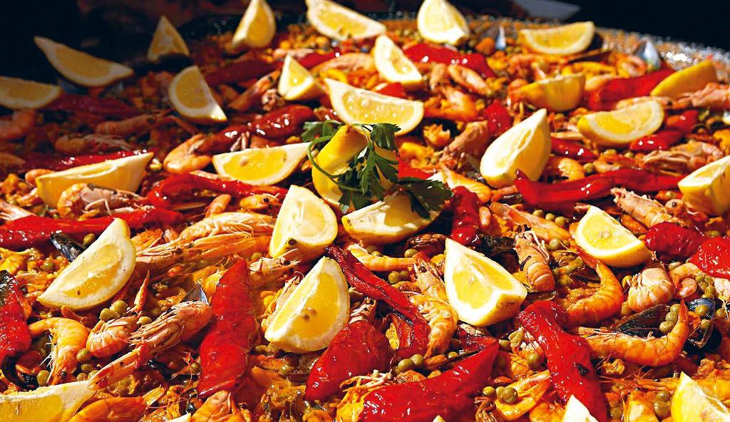 BRA MAT 4 porsjoner Foto: Wikimedia Commons Sommermat: Paella Mange har nok spist paella på ferie i Spania, men det er også enkelt å lage hjemme.