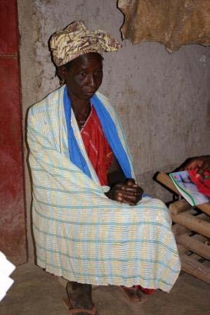 Fatouma Keita (68) Landsby: Dogoro Bruk av Syzygium guineense: Nei