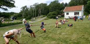 JUNI JUNI FREDAG 16 Grønn Gåtur Grønn Gåtur er en dugnad for å plukke søppel langs kysten.