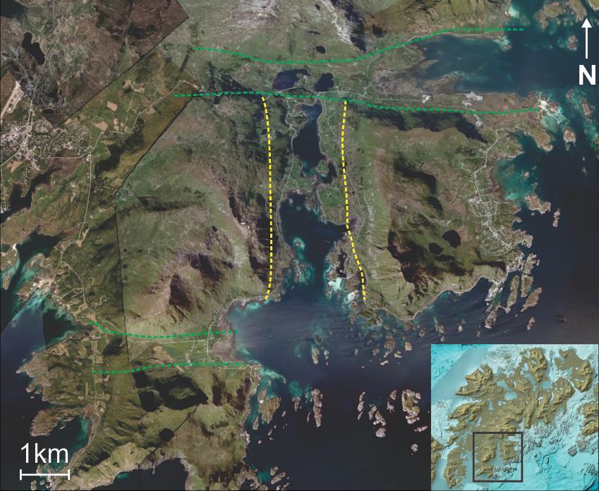 Figur 2.19 a) Sammensatt flyfoto (fra sørvest) av det østlige fjellpartiet på Vestvågøya, lokalisering anvist på indekskart.