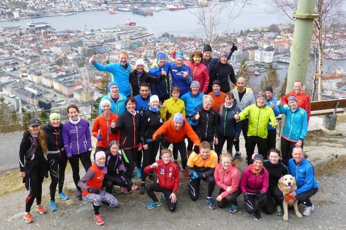 Tradisjonen med trening og badstu hver fredag kan anbefales. Det er plass til flere i garderoben og takhøyde for nye tema.