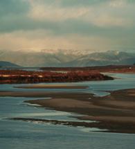 Forord Etter mange år med usikkerhet omkring rettsforholdene i Finnmark ble den nye finnmarksloven vedtatt av Stortinget i mai/juni 2005.