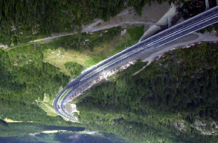 4 Innledning Statens vegvesen Vestfold startet i 1985 planleggingen av ny 4-felts motorveg fra Buskerud grense og sørover. Byggestart var ved januar 1993.