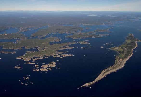 Foto: Sven Dahlgren, regiongeolog Buskerud, Vestfold og Telemark Vandring på Raet i KRAGERØ Kragerø har en fantastisk skjærgård med mange holmer og skjær.