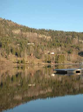 På tur i Siljanmarka kan en se mange spor etter istiden, blant annet skuringsstriper, flyttblokker av forskjellig størrelse, sigdbrudd og jettegryter.