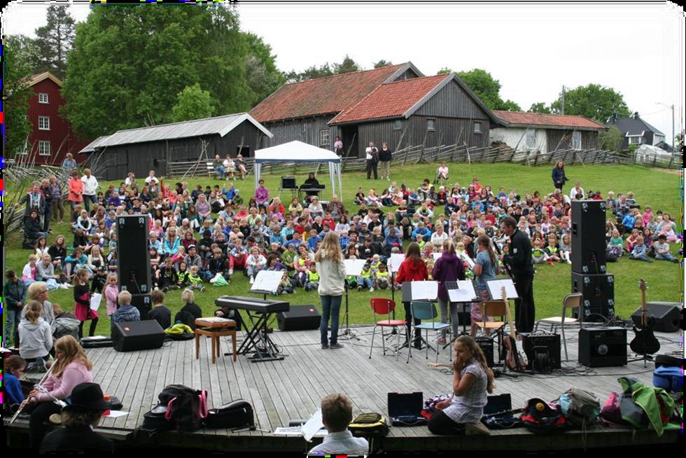 Rakkestad kulturskole inviterer til en konsert på Bygdetunet.
