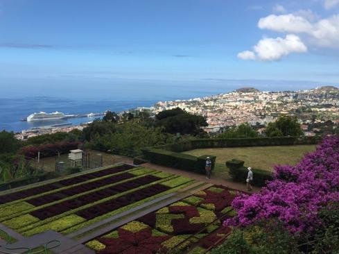 fasiliteter. Porto Moniz Porto Moniz har ett av de mest fantastiske landskapene på øya.