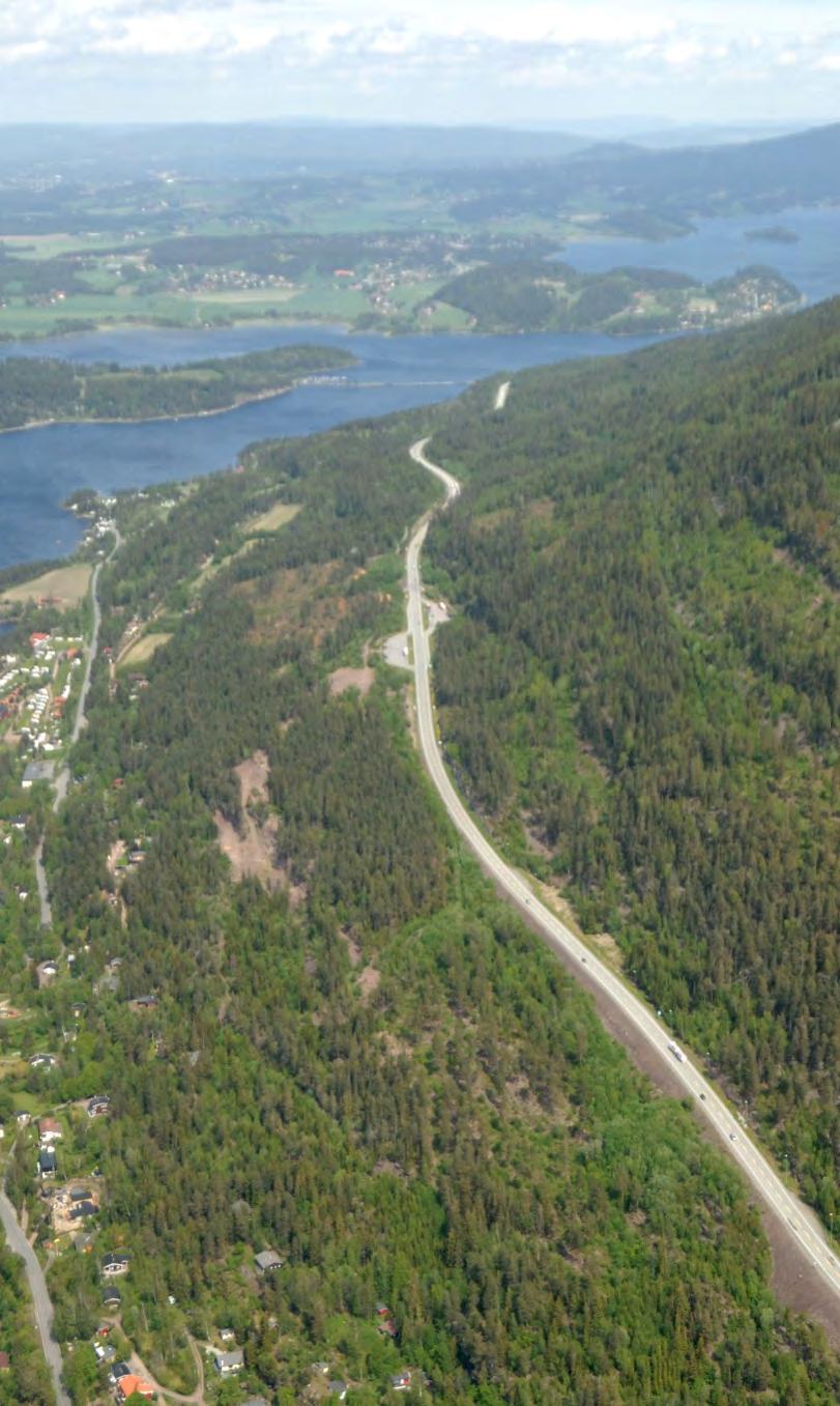 Firefeltsveg fra Skaret til Hønefoss Ca. 25 km langs dagens veg Planfase: kommunedelplan Trafikkmengder i dag: Ca.