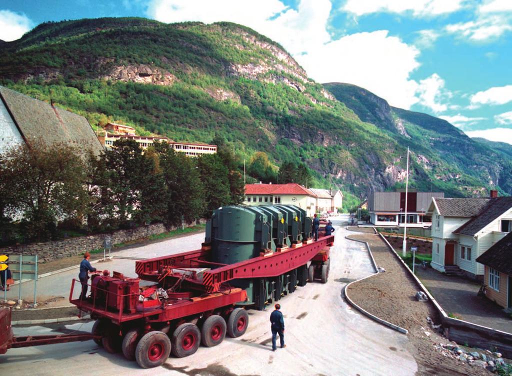 Da turbinene i Aurland 3 ble bygget var det et pionerprosjekt fra leverandøren Kværner. De to reversible francisturbinene har en løftehøyde på 430 meter.