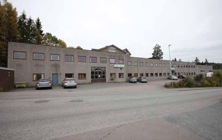 50 kvm Høytlager i veletablert industriområde Umiddelbar nærhet til Gjelleråsen og RV4 Kun ca. 5 6 min til av /påkjøring E6 Takhøyde ca.
