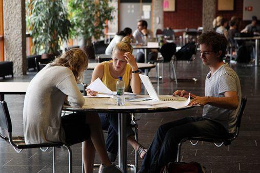 1. Norges beste undervisning God studiekvalitet handler i høy grad om å ha gode og inspirerte undervisere, samt dyktige og motiverte studenter.