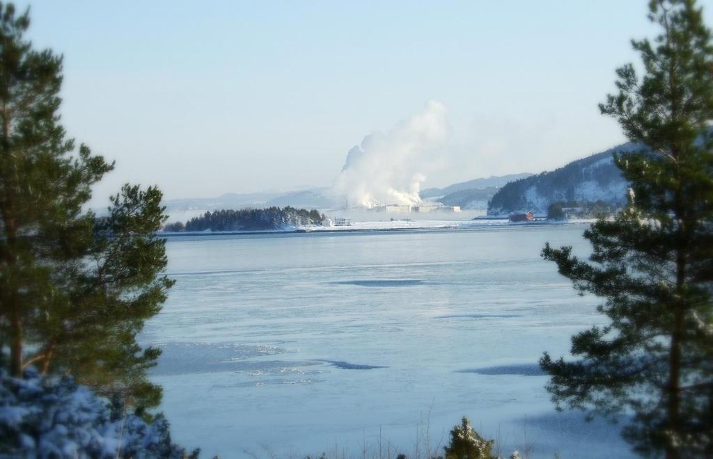 NORSKE SKOG SKOGN AS Helse, miljø og sikkerhet 2016 Foto: Valter Kristensen Miljøredegjørelse for 2016 gir informasjon og innblikk i våre aktiviteter på Helse, Arbeidsmiljø, Ytre miljø og Sikkerhet