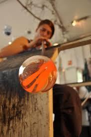 Pedagogisk arbeid som glassblåserkunst (Thomassen 2015) Å anvende og utvikle taus kunnskap Jobbe i stadig prosess med