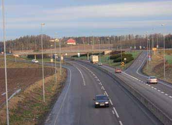 planteval salix purpurea: rødpil prunus serrulata: japankirsebær impatiens walleriana: flittiglise målet med utforminga har vore å ivareta identiteten til krysset og å