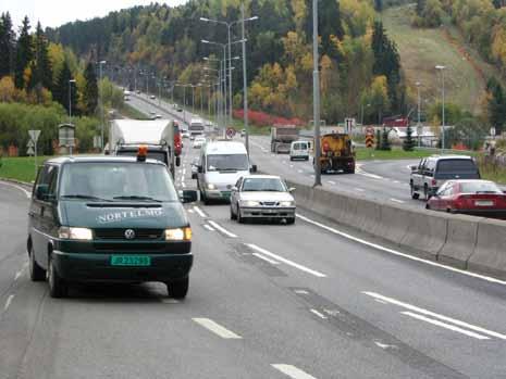 Figur 1. Betydelig vekst i trafikk og vegbygging i Norge de siste 20 årene (foto: COWI).