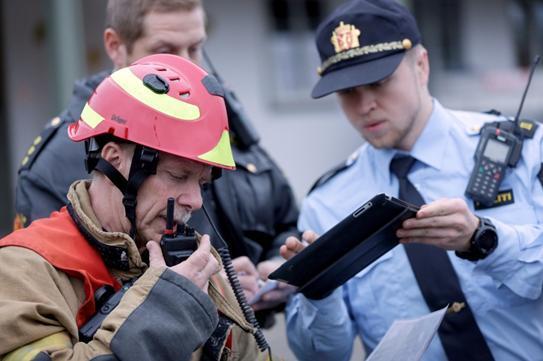 Teknologi og kommunikasjon Nødnett Landsdekkende nødnett ferdig i 2015 Alle politidistrikt og særorgan Politiet har ca.