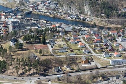 2 Villamoen Villamoen på et tidlig utviklingstrinn til venstre, og området i 2013