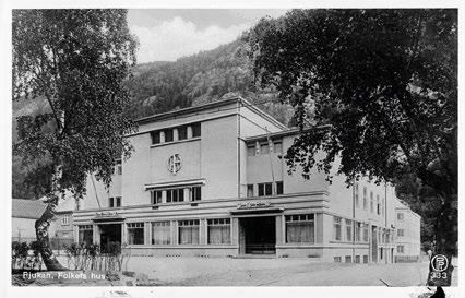 Oppført: 1911 / 1929. Arkitekt: B. Keyser Frølich (1911) / Christian Morgenstierne (1929). Funksjon: Administrasjonslokaler for Rjukan Salpeterfabrikker, Rjukan Byanlæg og Rjukan banen.