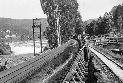 renner som i 1959 ble sammenbygd til ei renne slik den står i dag.