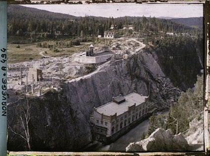 Svælgfos kraftstasjon og Rjukan I fabrikker. Bildene er fra en ekspedisjon i august 1910, gjort av den franske finansmannen Albert Kahn (1860-1940) og fotografen Auguste Léon.