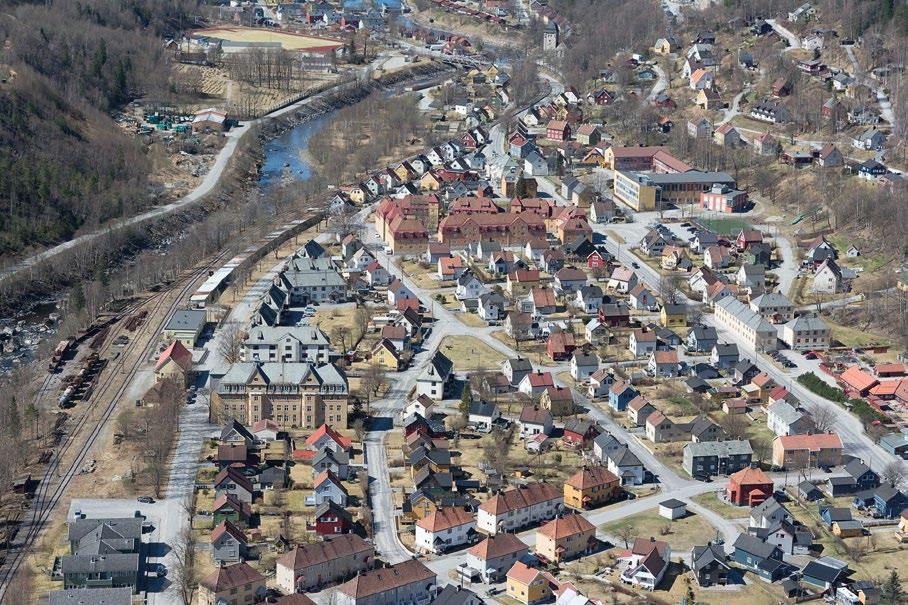 Ingolfsland Tveito Bydelen Ingolfsland-Tveito sett fra øst. Foto: Per Berntsen. Delområdet omfatter bebyggelsen som kompletterer industribyen Rjukan på 1920-tallet.