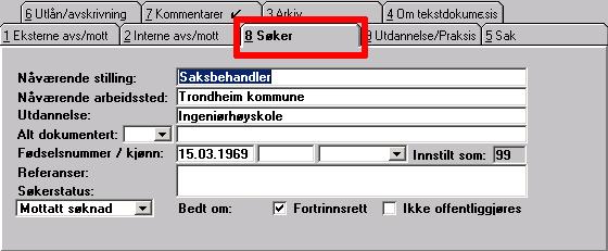 i fanekortet Eksterne avs/mot. (I KOARK må søkeren registreres som hovedadressat). I tillegg til F2-tasten mot adresseregisteret, kan du trykke F6-tasten for å søke blant tidligere søkere.