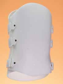 BOSTON BODY JACKET Body Jacket er laget av LDPE (Low Density Polyeten) og beregnet for immobilisering av ryggraden. Kan bestilles etter mål eller gipsavstøpning. Skal brukes sammen med en undertrøye.