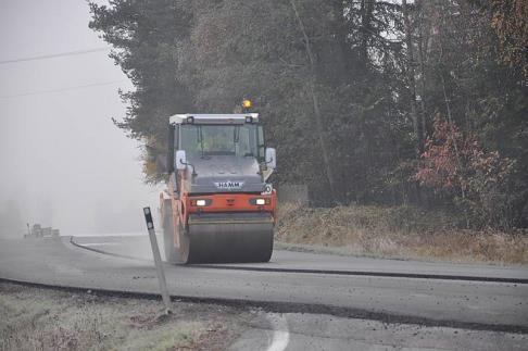 Foto; Kjell Wold Asfalt og vegoppmerking i Region sør - 2016 Alle beløp i MNOK Asfalt Vegoppmerking Fylke Riksveg Fylkesveg Riksveg Fylkesveg Buskerud 90 10 Vestfold 78