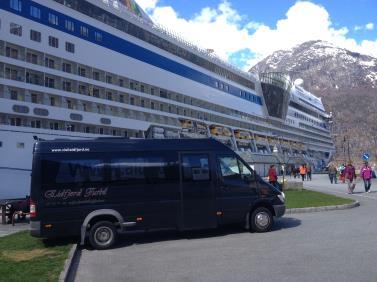 TRANSPORT & GUIDE EIDFJORD TURBIL tilbyr minibuss (16-seter) for mindre grupper på tur. Større busser på forespørsel. Tidsforbruk tur: Etter ønske Eidfjord Turbil AS Tel.