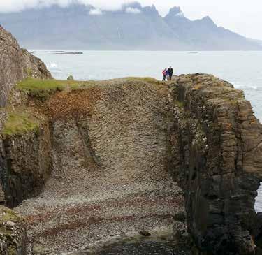 Þar er að finna safn þar sem meðal annars er hægt að sjá skýrslur, kort og dagbækur úr fórum Walkers ásamt fræðslu um íslenska jarðfræði og þá sérstaklega jarðfræði Austurlands.