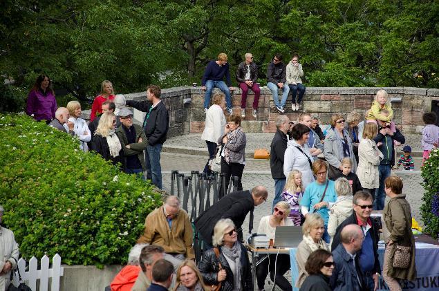 Bedre hverdagsomgivelser Byromsnettverk kan bidra til å øke stedets attraktivitet, koble byen / tettstedet bedre sammen og bedre folks livskvalitet Byrommene skal ha god kvalitet, ligge innen