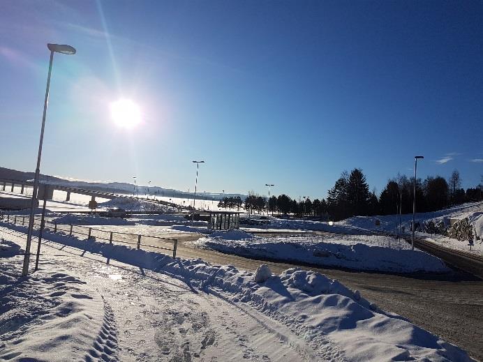 Bakgrunn Formålet med prosjektet var å etablere et bedre tilrettelagt og mer trafikksikkert kollektivknutepunkt ved Mjøsbrua. Kollektivterminalen øker fleksibiliteten av busstilbudet i området.