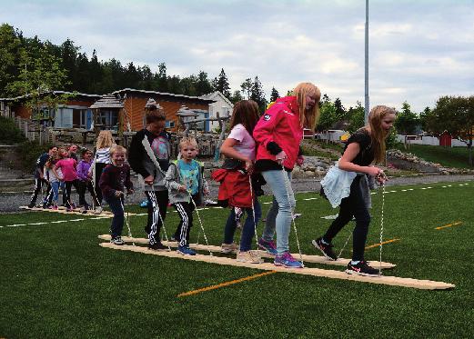 OPPVEKST Åset skole hadde høste 2016 e veskapsuke. Der hadde ma fokus på gode elevmiljø. SKOLE Skolee i Åfjord har opprettholdt de gode jobbige med tiltak som skaper trivsel.