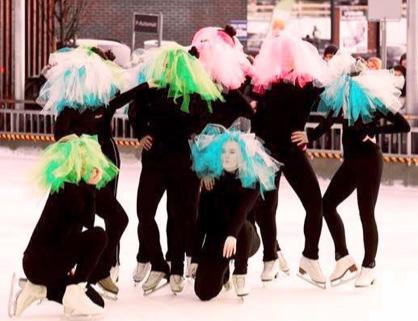 I inneværende sesong har treningstilbudet til X-skaters alternert mellom en times istrening og dansetrening annenhver uke.