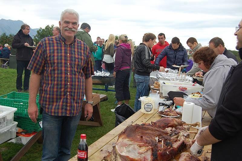 3. Mål og delmål Bilde 2 Bilde fra kommunens feiring etter at Herøy ble tildelt en tredjeplass i Europarådets kåring av de mest nyskapende kystkommunene i Europa.