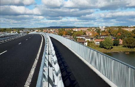 LAVT PRISET SELSKAP MED GODE VEKSTMULIGHETER Saferoad er en ledende leverandør av trafikksikring- og infrastrukturløsninger i Nord-, Sentral- og Øst- Europa.