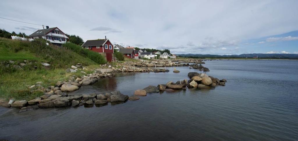 5.1.2 Bygninger og anlegg Utstrakt bruk av området gjennom tidene har ført til at det er flere tekniske inngrep.