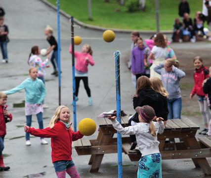 23 Miljøfyrtårn Øren skole er miljøfyrtårnsertifisert. Dette innebærer systematisk arbeid med miljøtiltak i hverdagen.