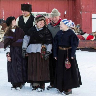 Det blir aktiviteter som Olavsgruva på Røros, Hjortefarm, tur med båten over Femunden i naturskjønne omgivelser og bading og grilling, og mer.